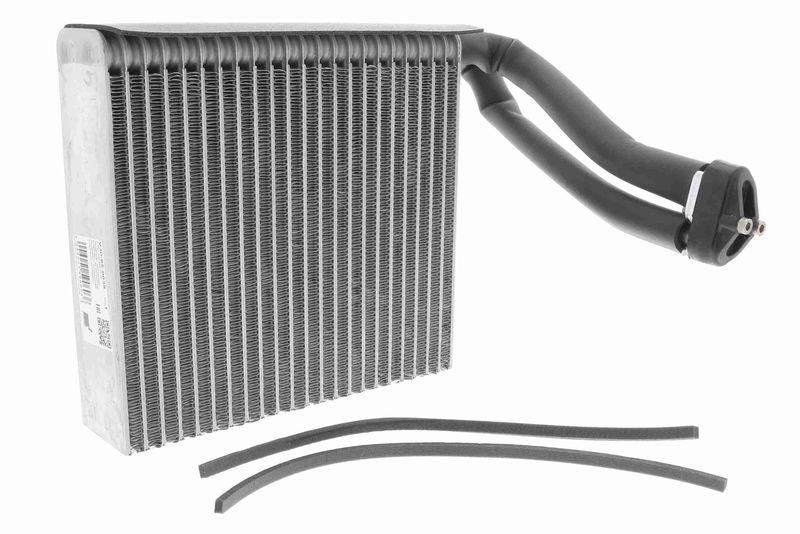VEMO Evaporator, air conditioning Green Mobility Parts