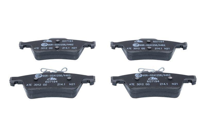 ATE Bremsscheiben + Bremsbeläge Vorne Hinten passend für Opel Vectra Saab 9-3