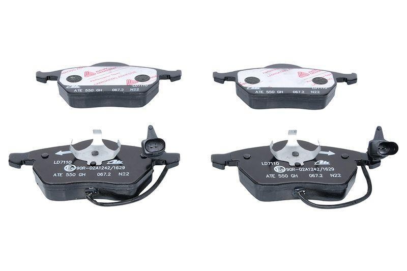 ATE Bremsscheiben + Ceramic Bremsbeläge Vorne Hinten passend für VW Passat B5