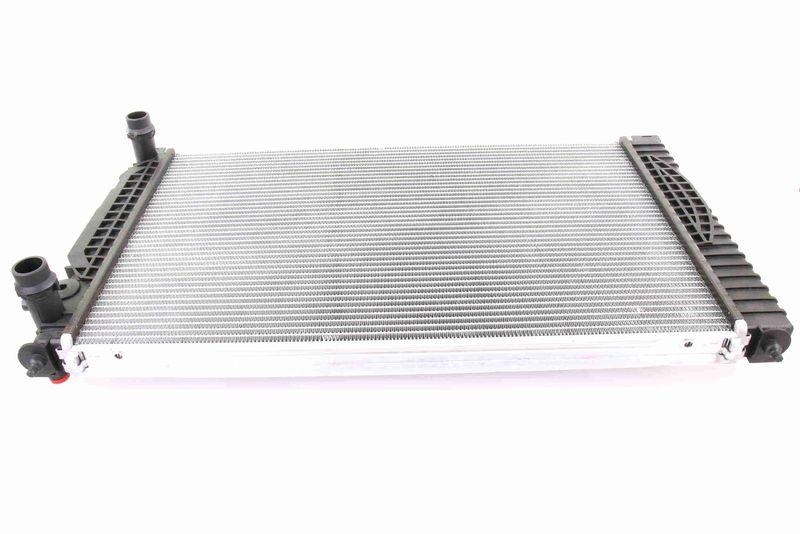 VEMO Radiator, engine cooling Original VEMO Quality