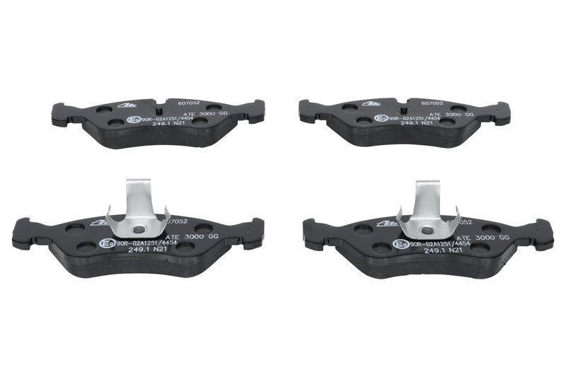 ATE Bremsscheiben 256mm + Bremsbeläge Vorne passend für Opel Vectra 1.8 Astra