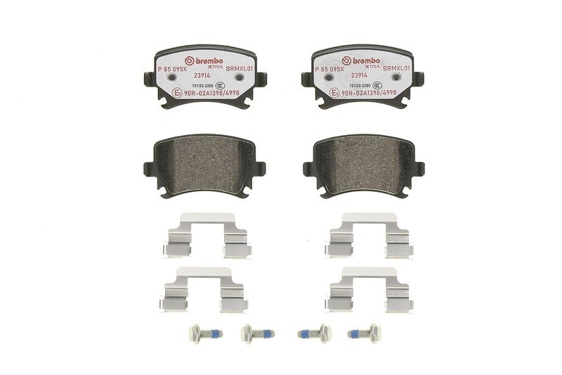 BREMBO Brake Pad Set, disc brake BREMBO XTRA LINE