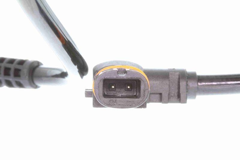 VEMO Sensor, wheel speed Original VEMO Quality