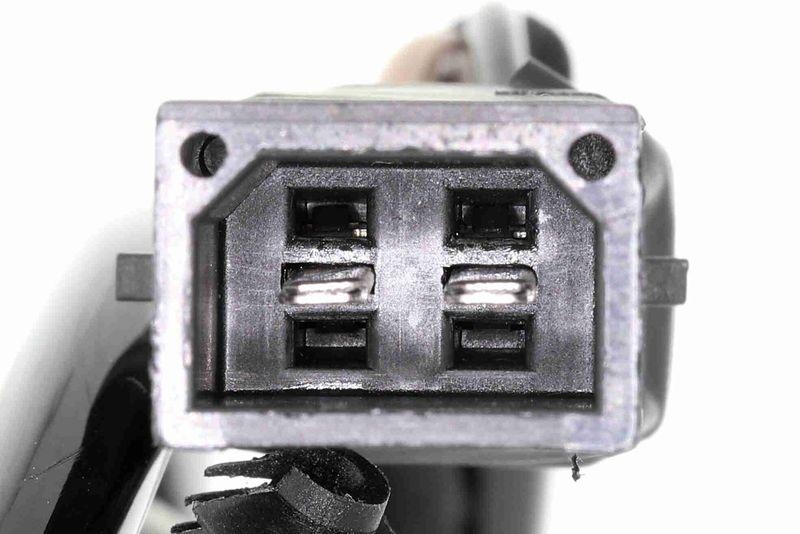 VEMO Sensor, wheel speed Original VEMO Quality