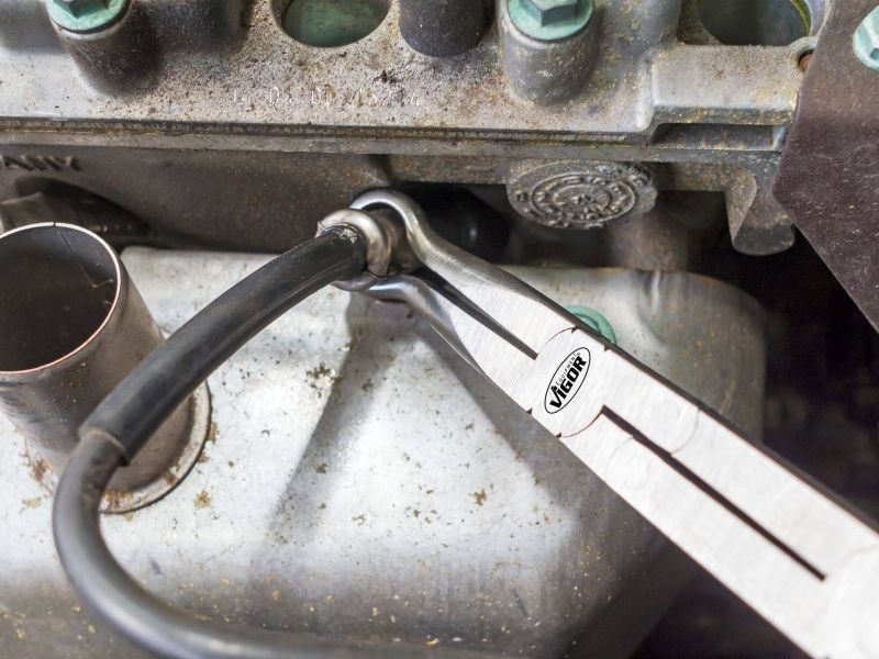 VIGOR Pliers, spark plug socket