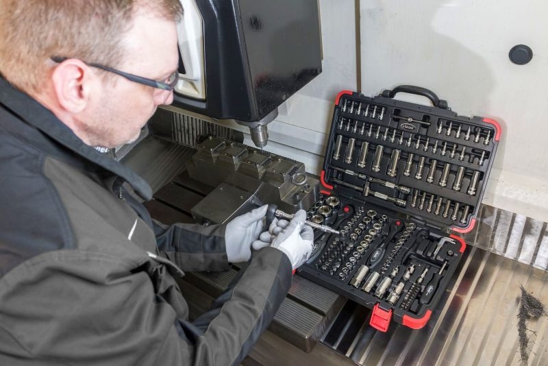 VIGOR Socket Wrench Set
